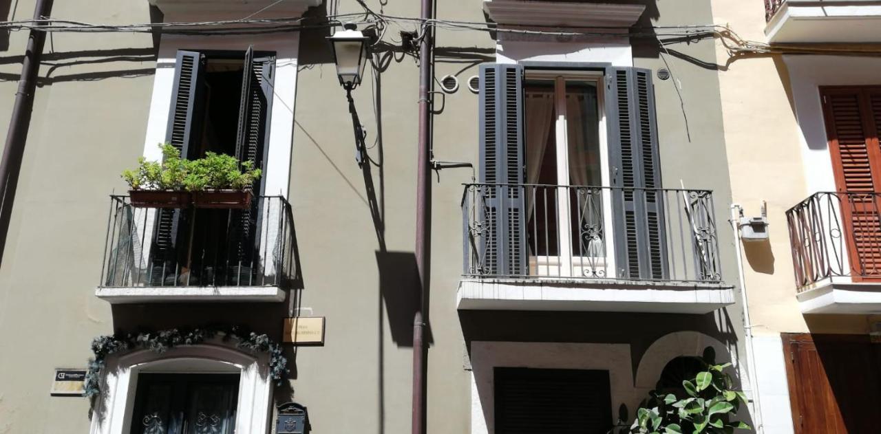 Intendenza 32 Suite Historical Centre Бари Экстерьер фото