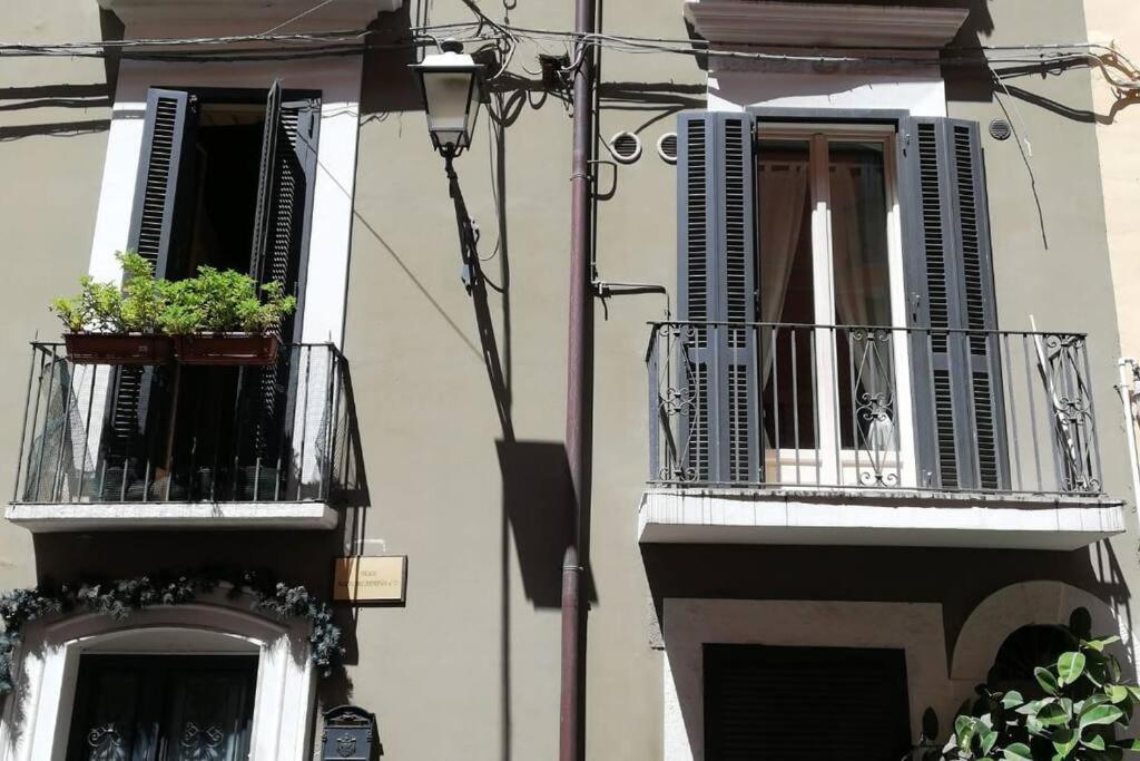 Intendenza 32 Suite Historical Centre Бари Экстерьер фото
